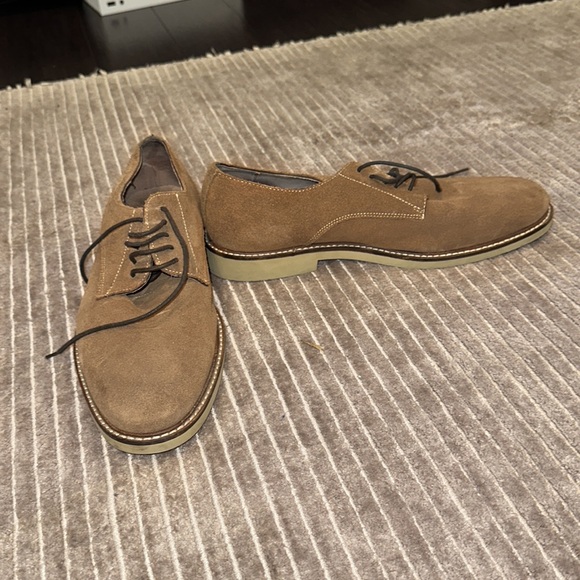 BANANA REPUBLIC DERBY SHOES. LEATHER UPPER.  SIZE 9M - Picture 2 of 6